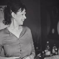 Kent Hair & Makeup Artist | Mother of the bride curled hair style