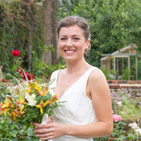 Kent Hair & Makeup Artist | The Bride holding her bouquet